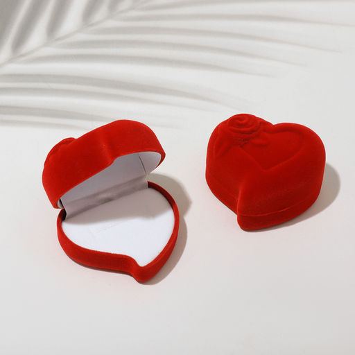 Футляр под кольцо, серьги Сердце, роза, бархатный, 6?6 см, красный