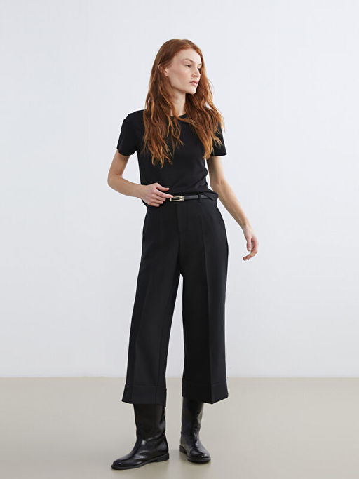 Beli Kemerli Standart Fit Kad?n Pantolon