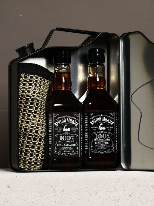 Подарочный набор Крутой мужик, гель для душа во флаконе виски, шампунь и мочалка лента, Чистое счастье