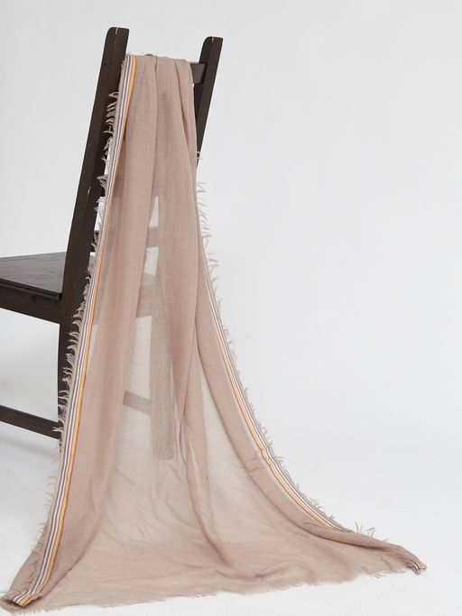 в составе шерсть  Легкий,мягкий палантин из новой необычной ткани елочка - Tantino фото 3