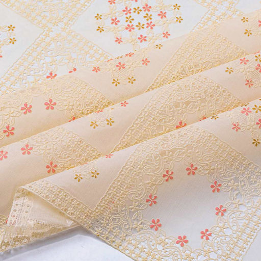 LACE Клеенка столовая ажурная ПВХ 1,37х20м Незабудки бежевый фон, цветное тиснение, матовая, на пленке (Китай) Цена указана за 1 м/п. В рулоне 20м.