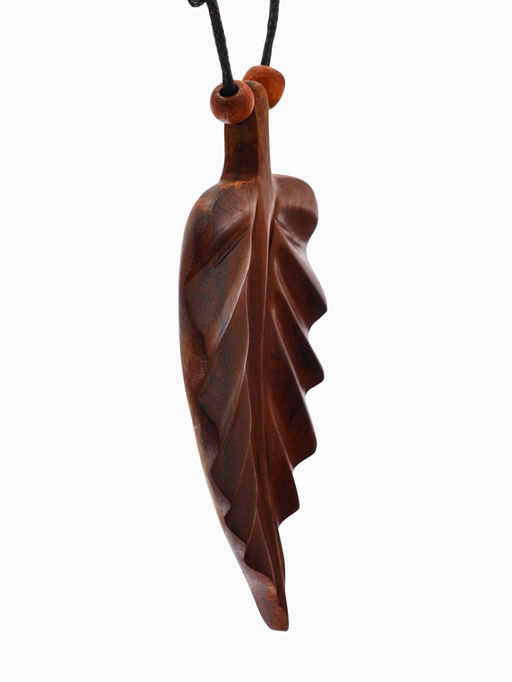 Кулон «Лист», дерево соно