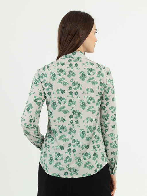 Рубашка с длинным рукавом,полуприлегающего силуэта