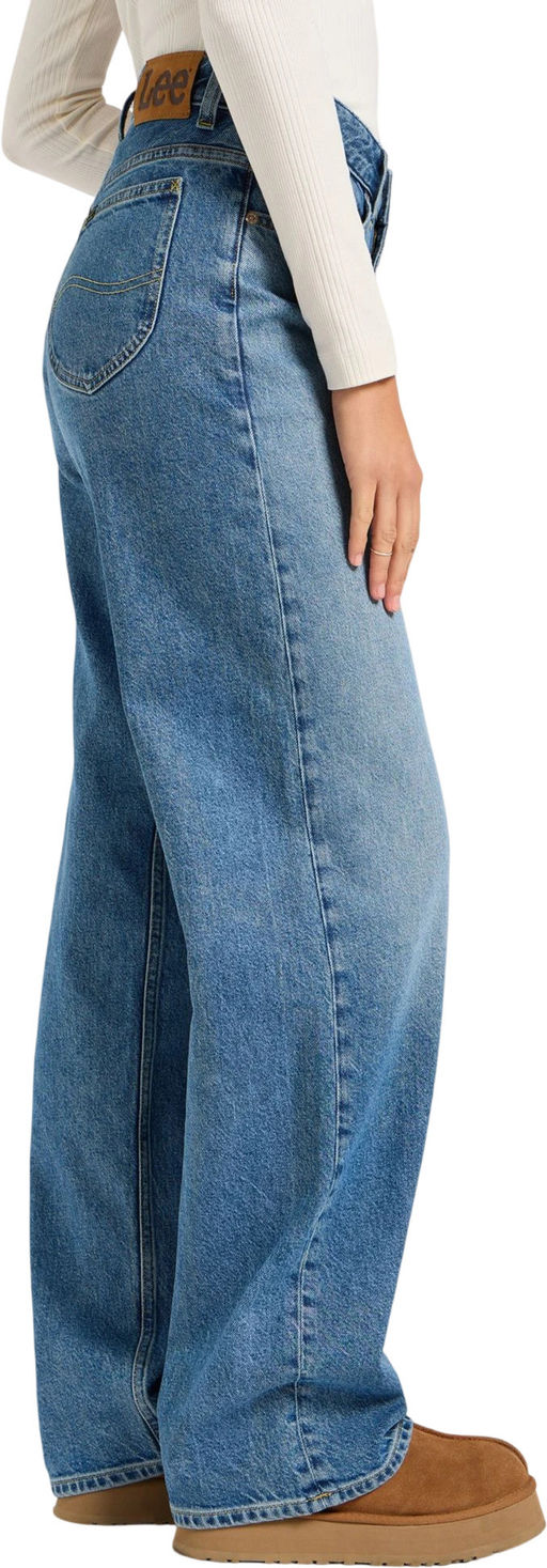 Джинсы женские