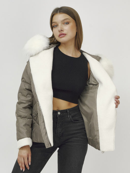 Куртка зимняя женская косуха с мехом и овчиной коричневого цвета 389_1K