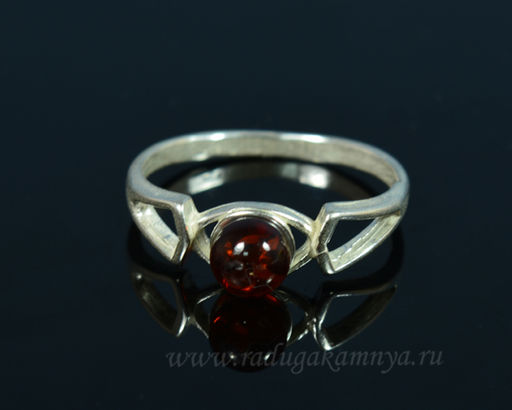 Кольцо с янтарём в посеребрении шарик 5мм коньячный