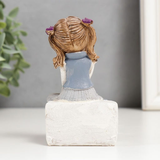 Фигурка полистоун «Малышка на чемодане», 10.5×5.5×6 см, МИКС