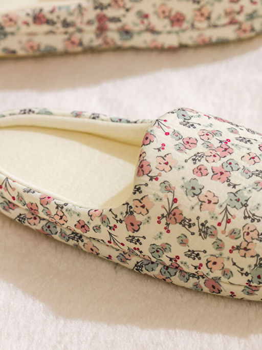 ?i?ek Desenli Kad?n Ev Terli?i