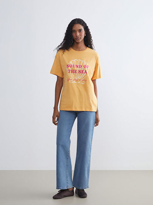 Bisiklet Yaka Bask?l? Oversize Kad?n Ti??rt