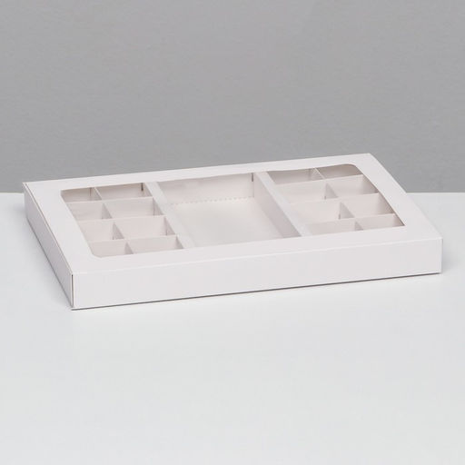 Коробка для 8 + 8 конфет + шоколад, с окном, белая 30×19.5×3 см