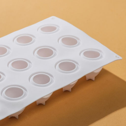 Форма для муссовых десертов и выпечки KONFINETTA Клубника, силикон, 29?17?4 см, 15 ячеек, цвет белый  фото 3