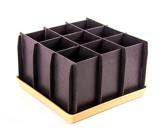 Комплект для рассады "Урожай-9" разборный 23х23х15см (9 ячеек 400мл, поддон) (пластик) черный