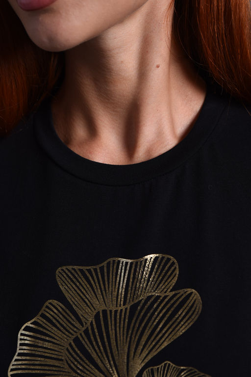 8519 Футболка с длинным рукавом женская