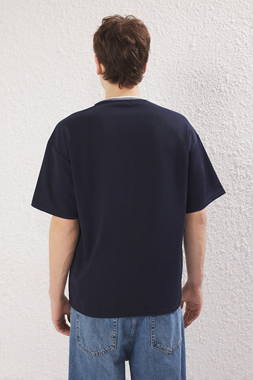 Lacivert Oversize/Geni_ Kesim Triko Bantl_ Dokulu Pike T-Shirt TMNSS23TS00079 - Trendyolmilla фото 2