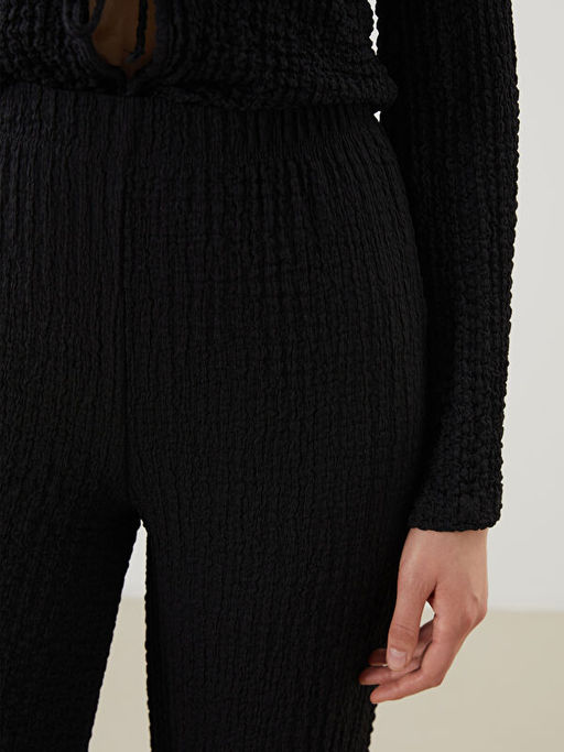 Beli Lastikli Dokulu Kad?n Pantolon