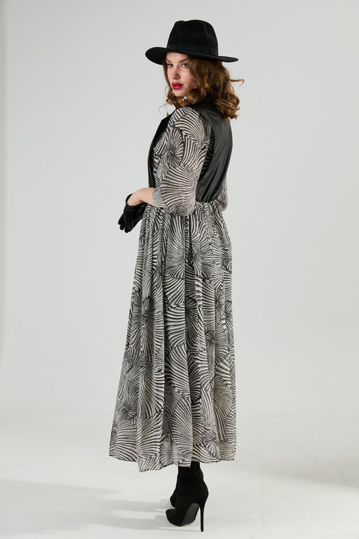 Платье NIKVA н1010-1а чёрный и чёрно-белые ракушки