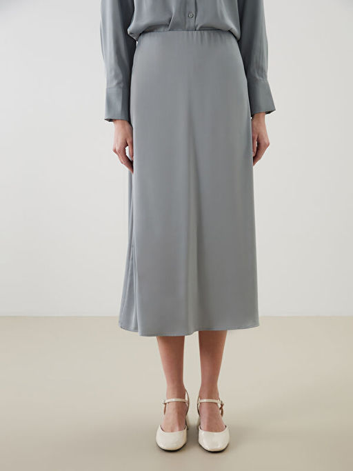 Standart Fit D?z A Kesim Saten Kad?n Etek