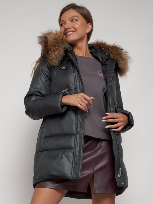 Куртка зимняя женская модная с мехом темно-серого цвета 132298TC - Visdeer фото 20