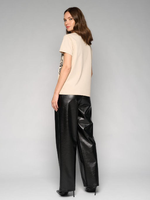 Футболка женская 12411-42021 milk/black - Eleganzza фото 3