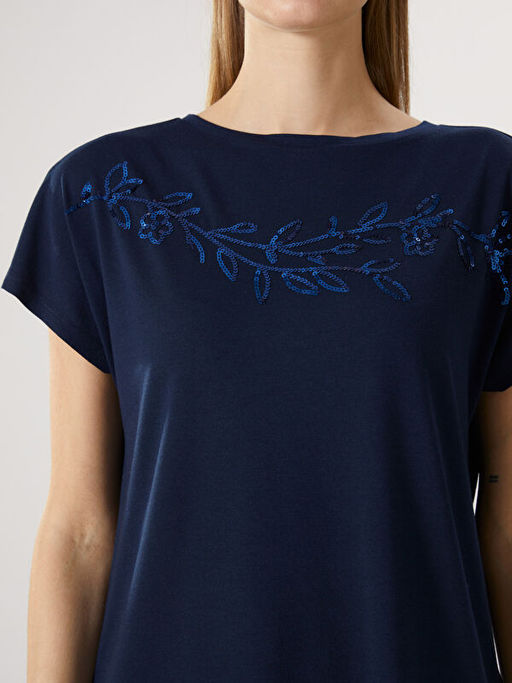 Bisiklet Yaka Pul Payetli Kad?n Ti??rt