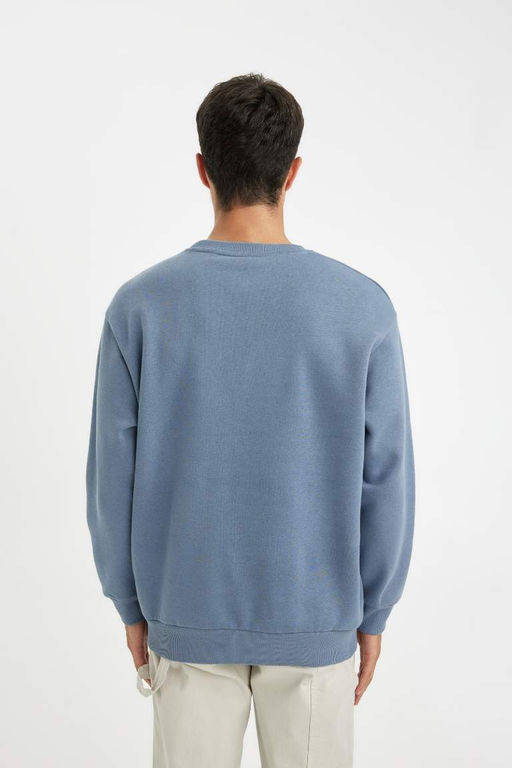 Базовый свитшот Oversize с круглым вырезом - Defacto фото 7