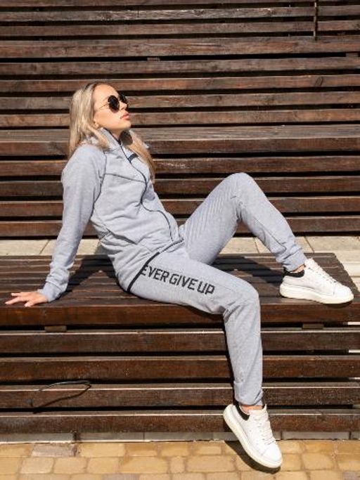 Женский Спортивный костюм Поли, меланж с черным от Спортсоло