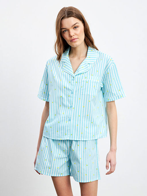 G?mlek Yaka ?izgili Kad?n ?ortlu Pijama Tak?m?