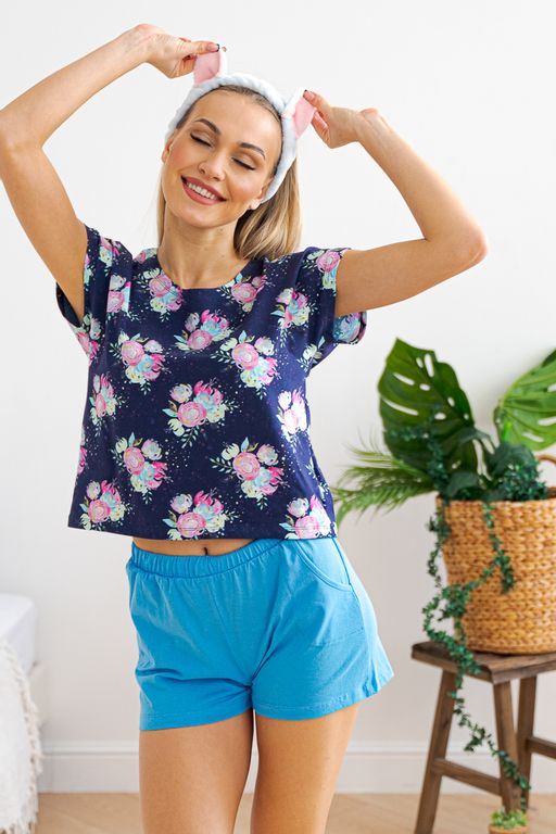 Комплект женский из футболки со спущенным плечом и шорт Fairy-tale цветы на темно-синем - Амадэль фото 6
