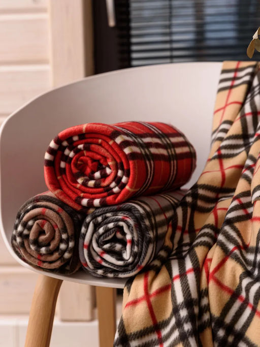 Флисовый плед 130x160 см с принтом PF130, двусторонний: Для дома, дивана, пикника, машины, путешествий - Bio-Line