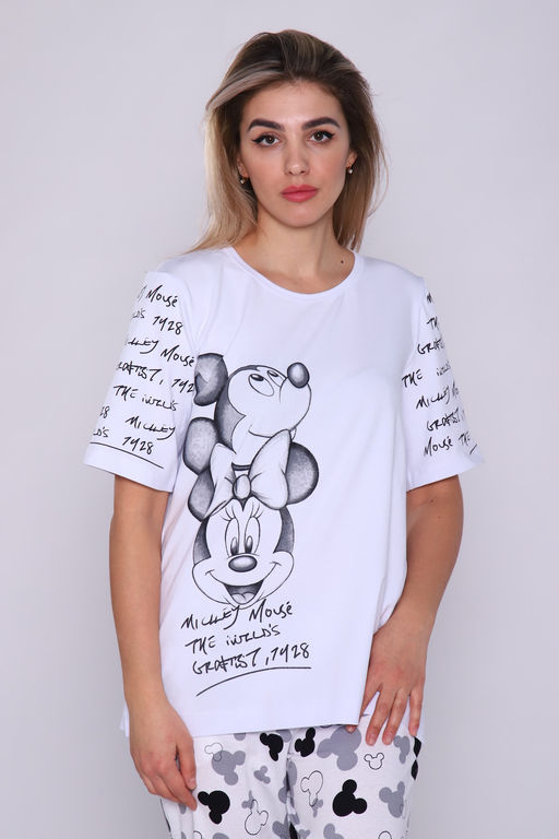 Костюм женский с брюками и футболкой 376