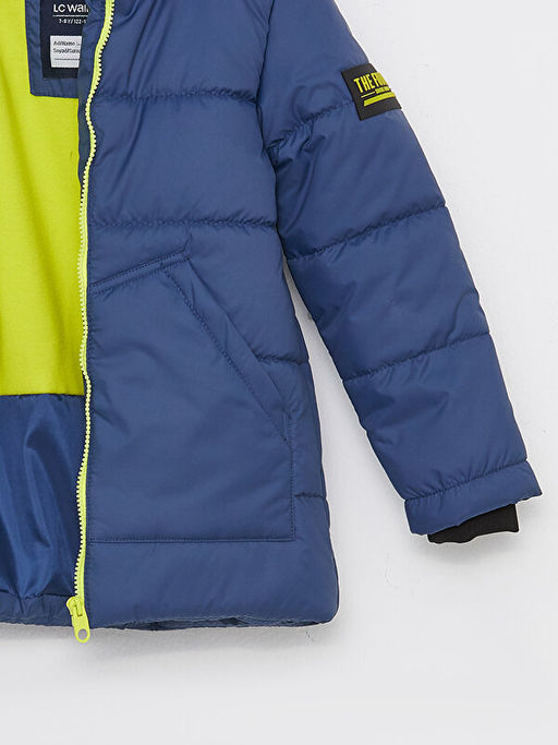 Kap??onlu Erkek ?ocuk ?i?me Mont - Waikiki фото 3