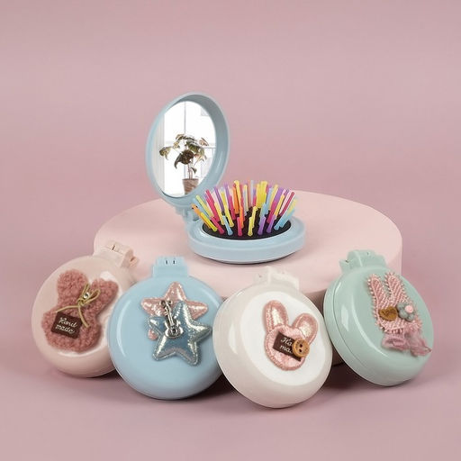 Цена за 3 шт. Расчёска массажная Мягкие зверята, складная, с зеркалом, d=7.5 см, МИКС