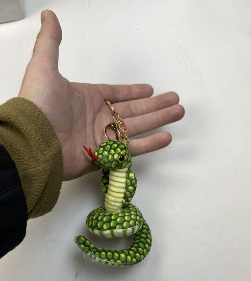 Мягкая игрушка, брелок на сумку или ключи змейка. Символ года 2025