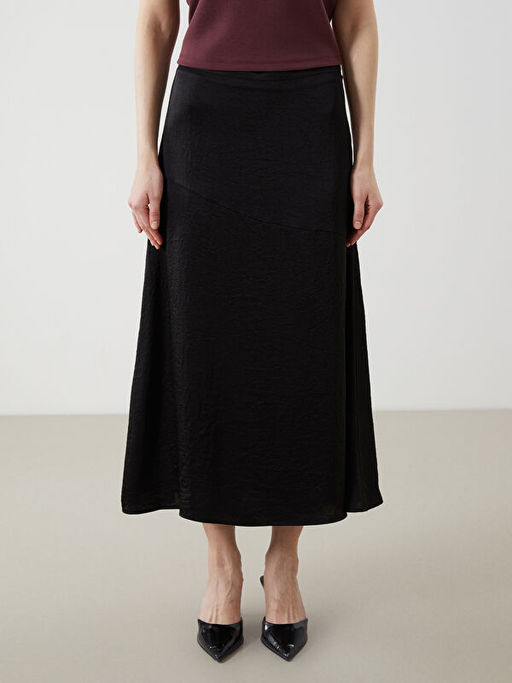 Beli Fermuarl? A Kesim Saten Kad?n Etek