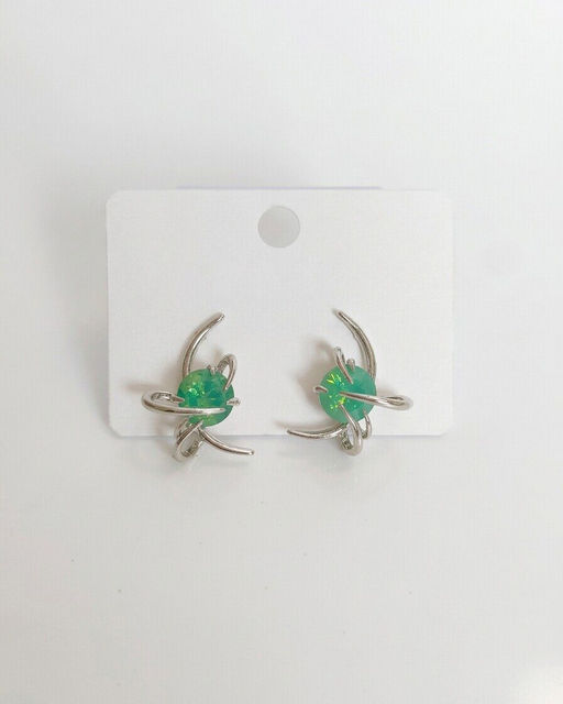 Стильные серьги