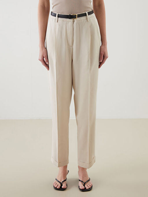Beli Kemerli Loose Fit Kad?n Pantolon