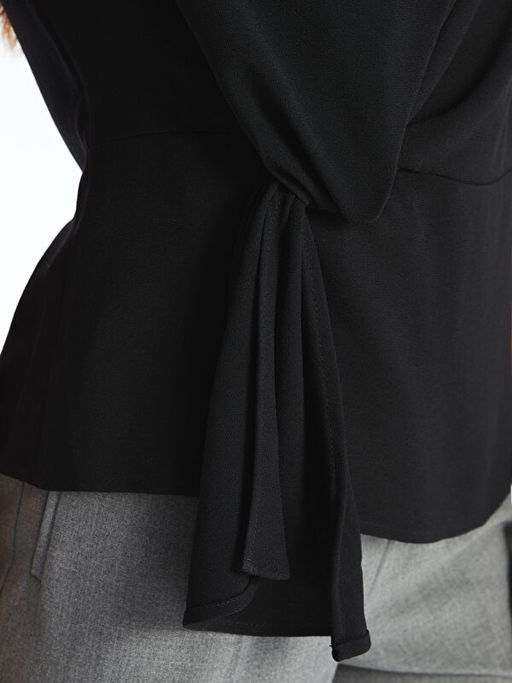 D?k?ml? Yaka Kad?n Bluz