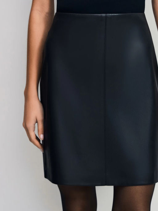 Юбка мини из искусственной кожи / Zarina