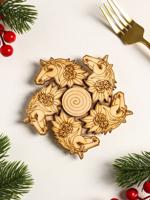 Цена за 2 шт. Подставка под горячее «Лошадь в цветах», 11 см, можжевельник
