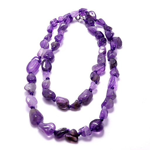 Бусы из камня Аметист, привлекает любовь, сохраняет нежные отношения и верность друг к другу