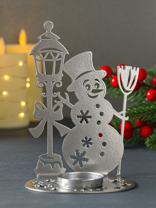 Подсвечник на 1 свечу Снеговик новогодний, металл, серебряный, 10?7.5?15 см