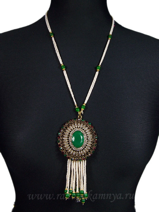 Колье из бисера с турецким мельхиором и хризопразом