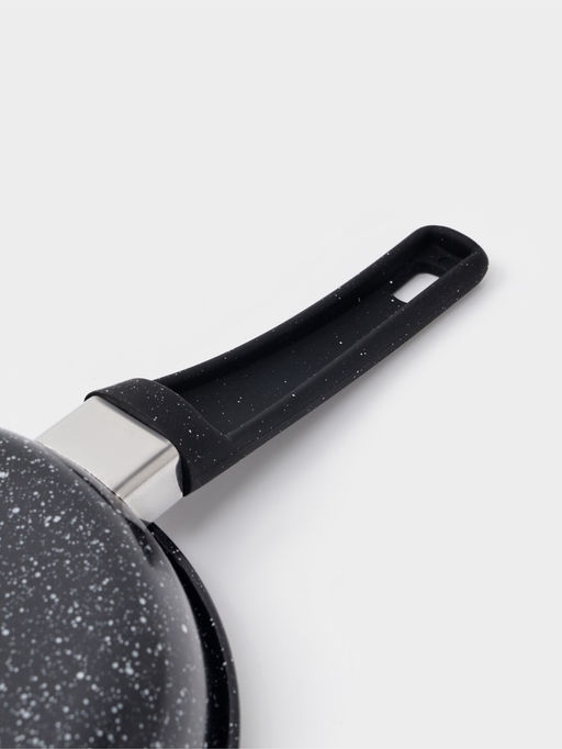 Сковорода Доляна Black Rock, d=18 см, ручка софт тач, антипригарное покрытие, индукция, чёрная