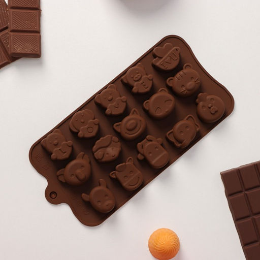 Цена за 2 шт. Форма для конфет и шоколада Доляна Животные. Любовь, силикон, 20.6?10.5?1.4 см, 15 ячеек, коричневая