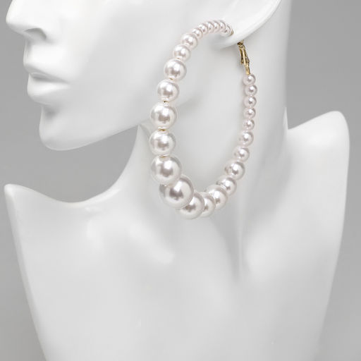 Серьги кольца с жемчугом QF Нежность жемчуга, d=8 см, белые в золоте