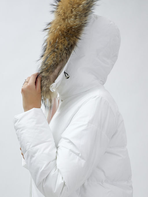Куртка ПРЕМИУМ КЛАССА зимняя с мехом ЕНОТА, белого цвета - Mtforce фото 9