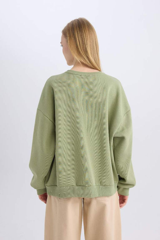 Женский крутой толстый свитшот оверсайз с широким кроем и круглым вырезом с принтом - Defacto фото 6