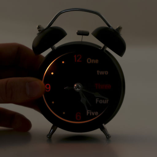 Будильник «One, two», дискретный ход, d=6.5 см, 12×8 см, от батарейки АА, чёрные