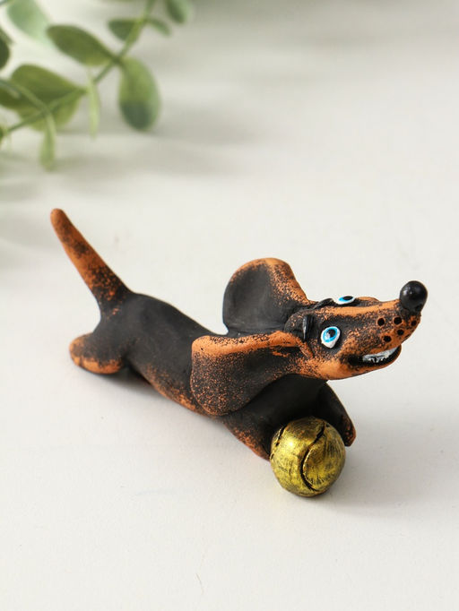 Фигура "Такса с мячом" 4.5х9х4.3 см