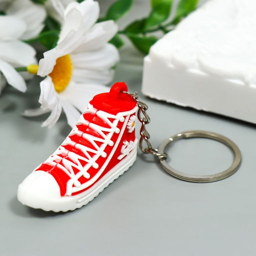 Цена за 12 шт. Брелок резина "Яркий кед с ромашкой" МИКС 5х3 см